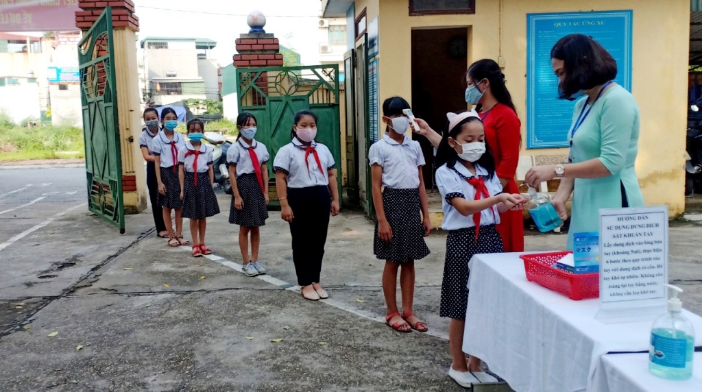 Hà Nội thu bảo hiểm y tế linh hoạt, giảm nhẹ đóng góp đầu năm học