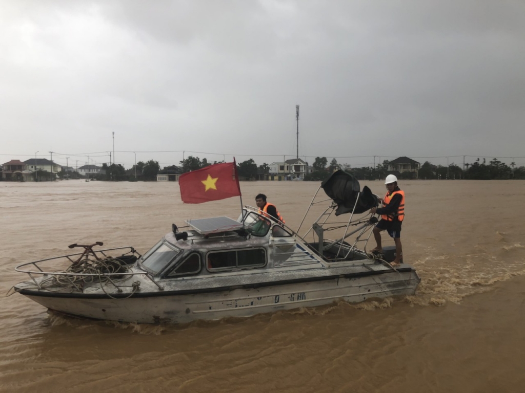 Tin mới nhất: Nguy cơ cao xảy ra lũ đặc biệt lớn tại Hà Tĩnh, Quảng Bình
