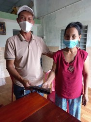 Quảng Nam: Một phụ nữ bán chổi trả lại hơn 51 triệu đồng cho người đánh rơi