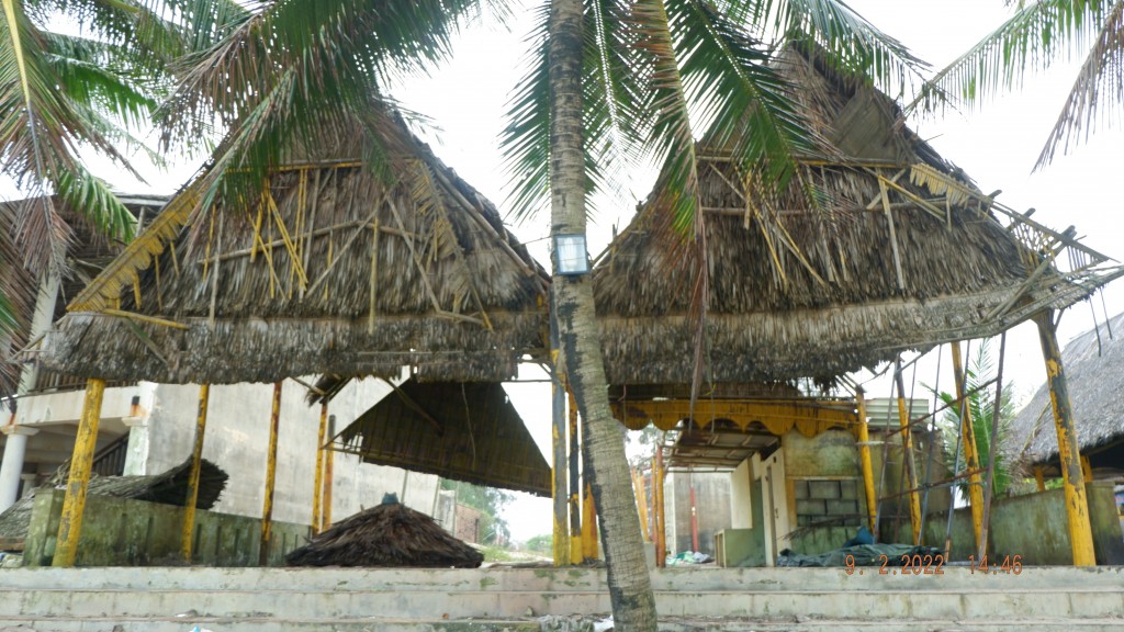Quảng Nam: Hoang tàn những nhà hàng ven bãi biển Cửa Đại