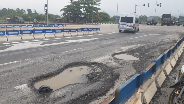 Đấu thầu sửa chữa Quốc lộ 14B giao cao tốc Đà Nẵng - Quảng Ngãi