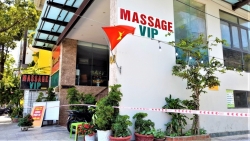 Đà Nẵng: Nhân viên massage dương tính với SARS-CoV-2 nhiều lần đi Grabbike, ghé chợ Cẩm Lệ