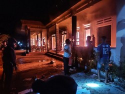 Quảng Nam: Trụ sở UBND xã Trà Tập bất ngờ bị cháy trong đêm