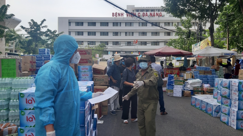 nha hao tam nguoi dan chia lua cung bac si da nang