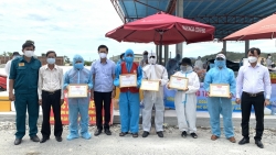 Đà Nẵng: Khen thưởng 5 nhóm thiện nguyện hỗ trợ người từ TP HCM về quê