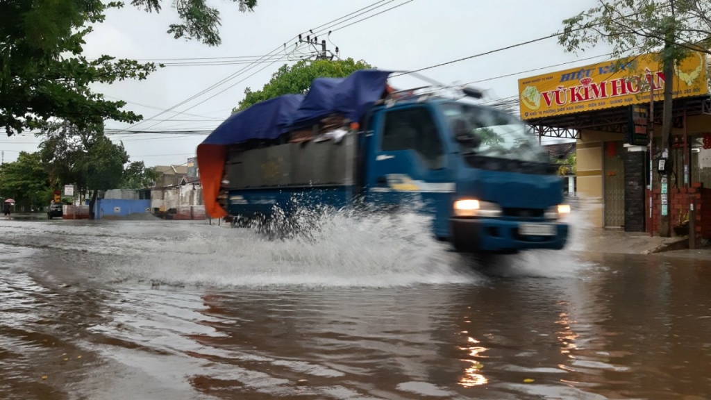 Quảng Nam Tỉnh lộ 607B ngập nặng vì Dự án Cầu Hưng Lai Nghi