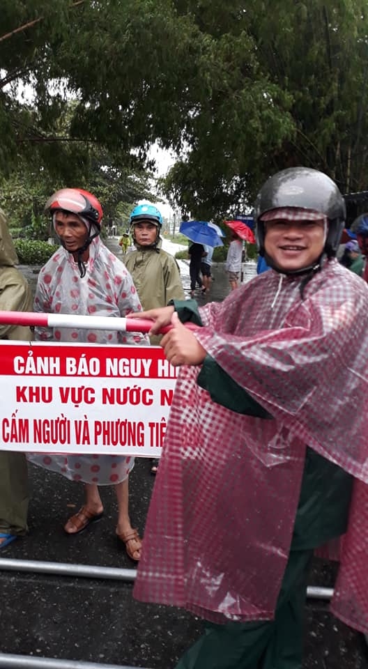 Quảng Nam Nước sông dâng nhanh phố cổ Hội An đang ngập lênh láng