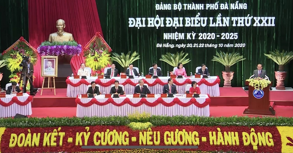 Phó Thủ tướng Thường trực Chính phủ: Đà Nẵng chịu ảnh hưởng nghiêm trọng của dịch Covid-19