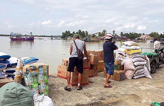 Quảng Ngãi, Quảng Nam cấp tập ứng phó với bão số 9