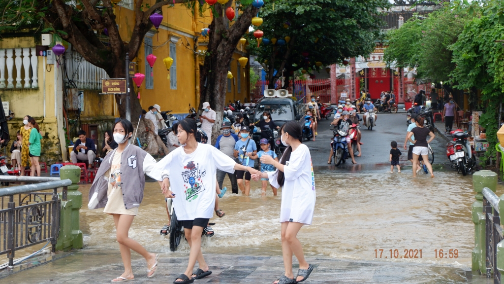 Giới trẻ Giới trẻ