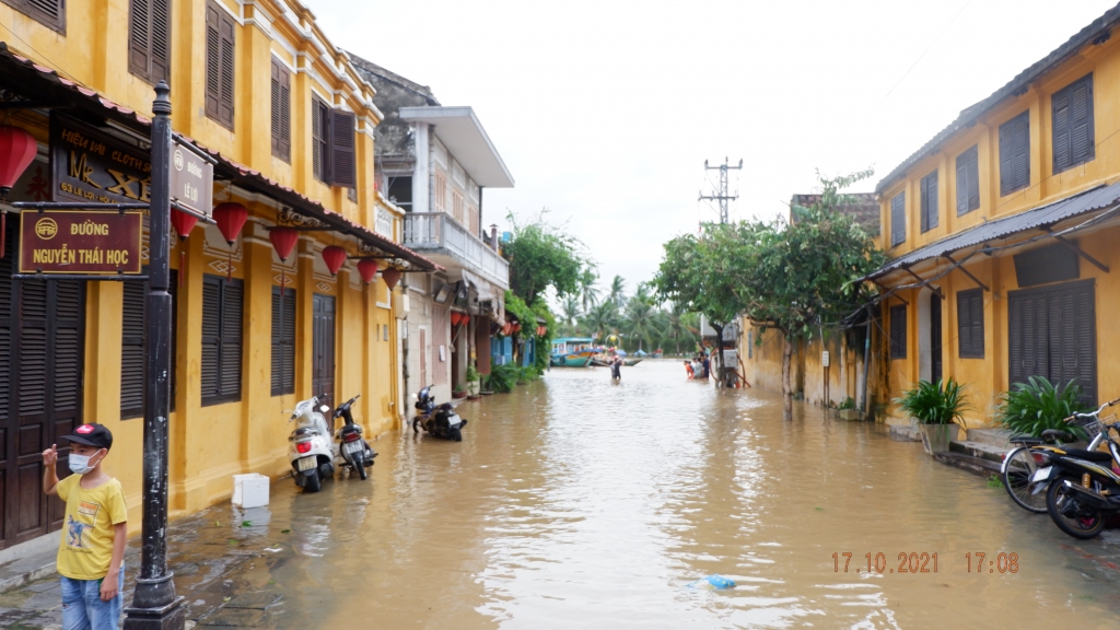 Giới trẻ Giới trẻ