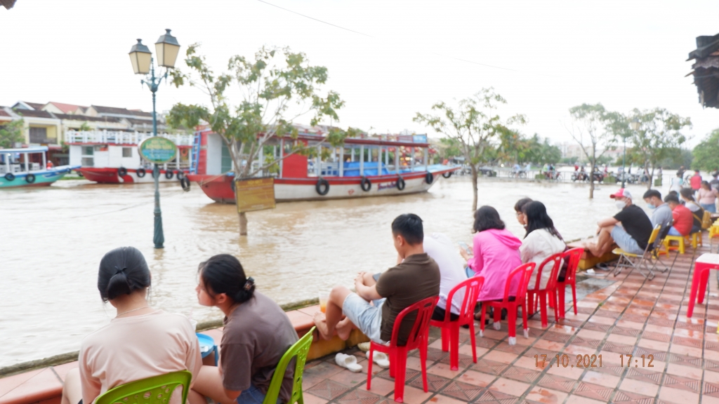 Giới trẻ Giới trẻ