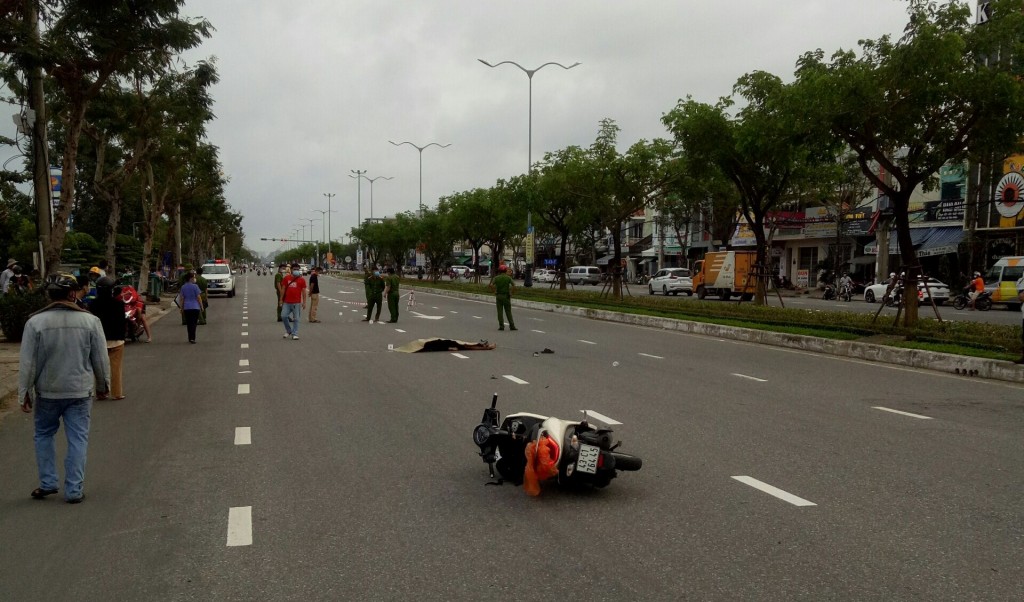 Đà Nẵng: Điều khiển xe SH tự gây tai nạn, một người tử vong tại chỗ