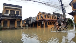 Quảng Nam: Phố cổ Hội An lại ngập trong nước lũ