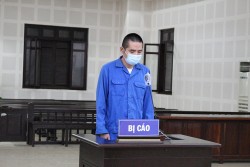 Đà Nẵng: Ở lại trái phép cùng "vợ hờ", một công dân Trung Quốc lãnh án 18 tháng tù
