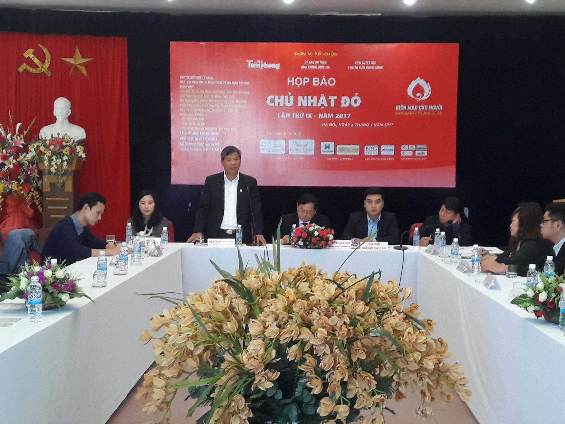 Ngày hội “Chủ nhật Đỏ” lần thứ IX/2017: Món quà Tết ý nghĩa cho người bệnh