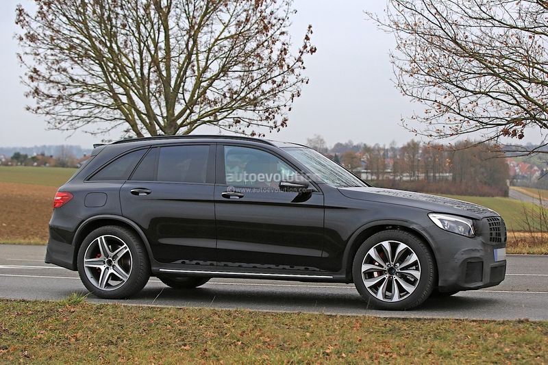 Mercedes-AMG GLC63 2017 sẽ mạnh hơn C63 phiên bản hiện tại