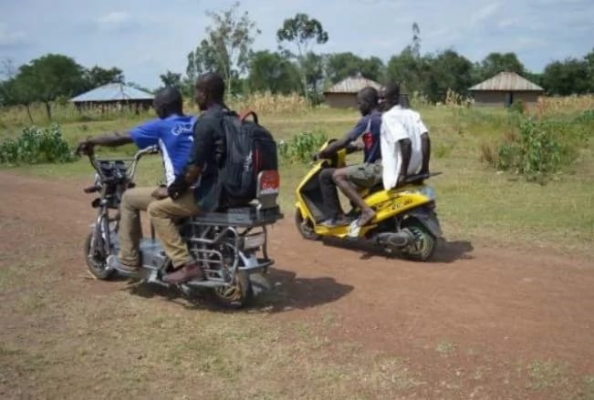 Tìm hiểu xe máy điện chạy bằng năng lượng mặt trời ở Kenya