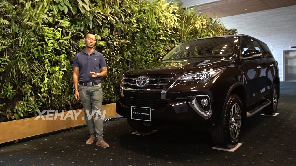 Toyota Fortuner 2017 chính thức chào bán, giá từ dưới 1 tỷ đồng