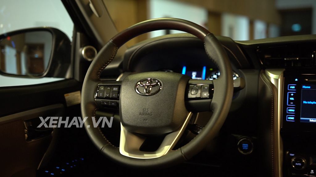 Toyota Fortuner 2017 chính thức chào bán, giá từ dưới 1 tỷ đồng