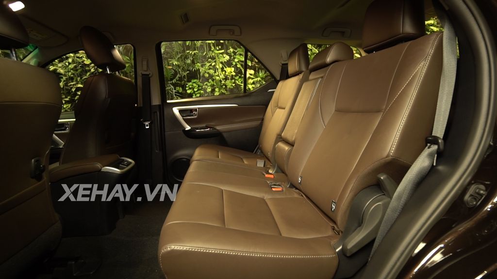 Toyota Fortuner 2017 chính thức chào bán, giá từ dưới 1 tỷ đồng