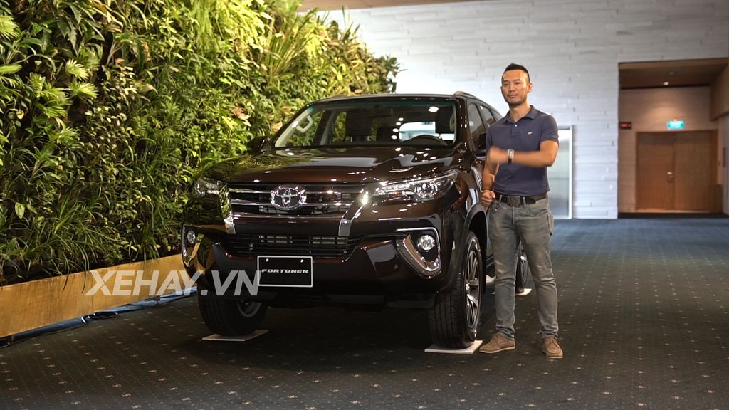 Toyota Fortuner 2017 chính thức chào bán, giá từ dưới 1 tỷ đồng
