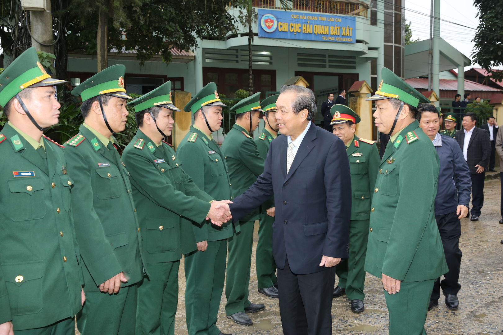 Phó Thủ tướng Thường trực Trương Hòa Bình làm việc tại Lào Cai