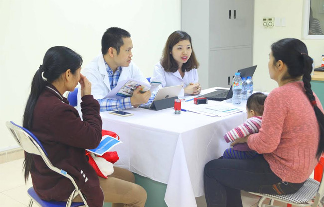 1000 trẻ em tại Nam Định được khám sàng lọc tim bẩm sinh miễn phí
