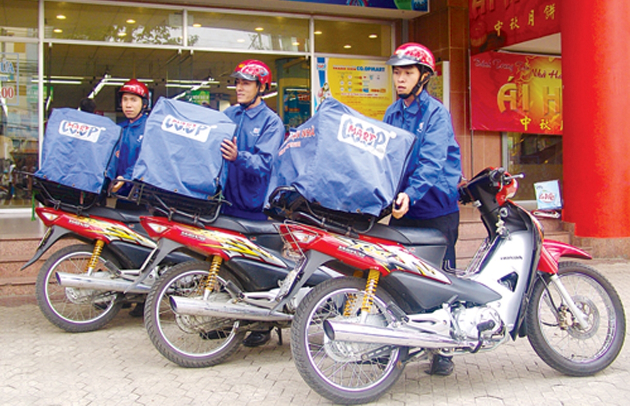 Khởi nghiệp với nghề “ship hàng”