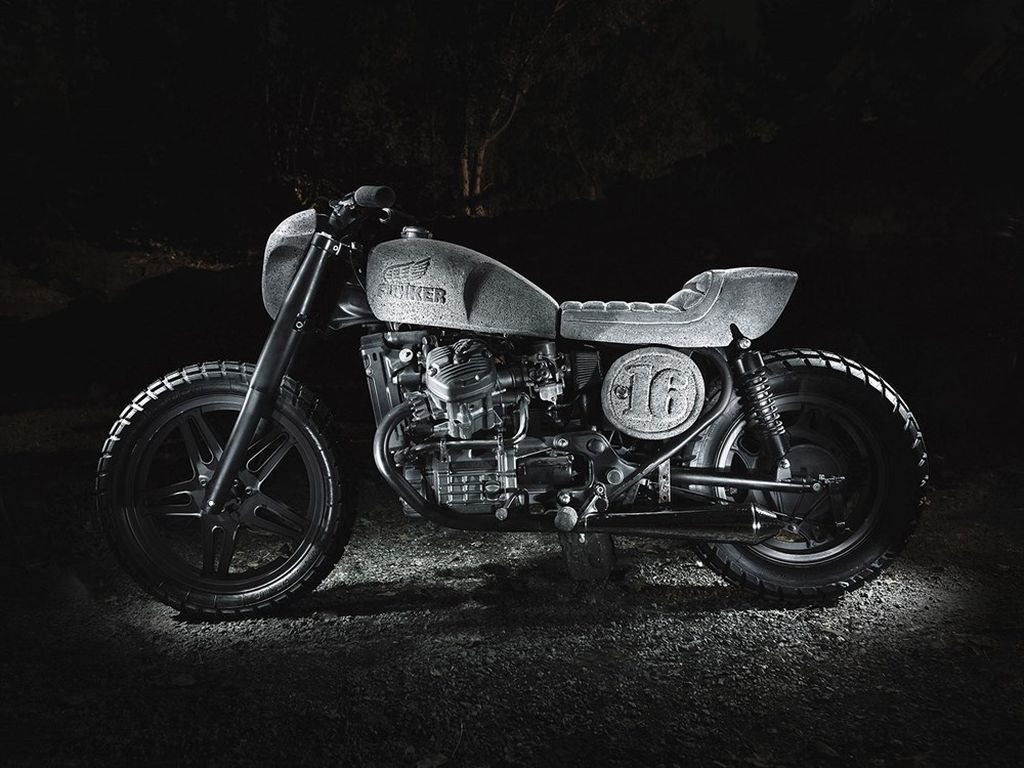 Chiêm ngưỡng xe cổ Honda CX500 1982 làm từ đá