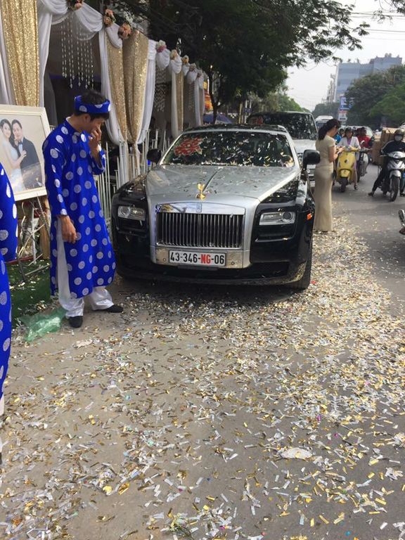 Hoa hậu Thu Ngân được chồng chưa cưới tặng Rolls Royce Wraith trị giá 35 tỷ đồng