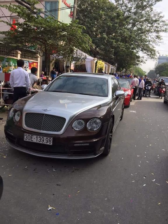 Hoa hậu Thu Ngân được chồng chưa cưới tặng Rolls Royce Wraith trị giá 35 tỷ đồng