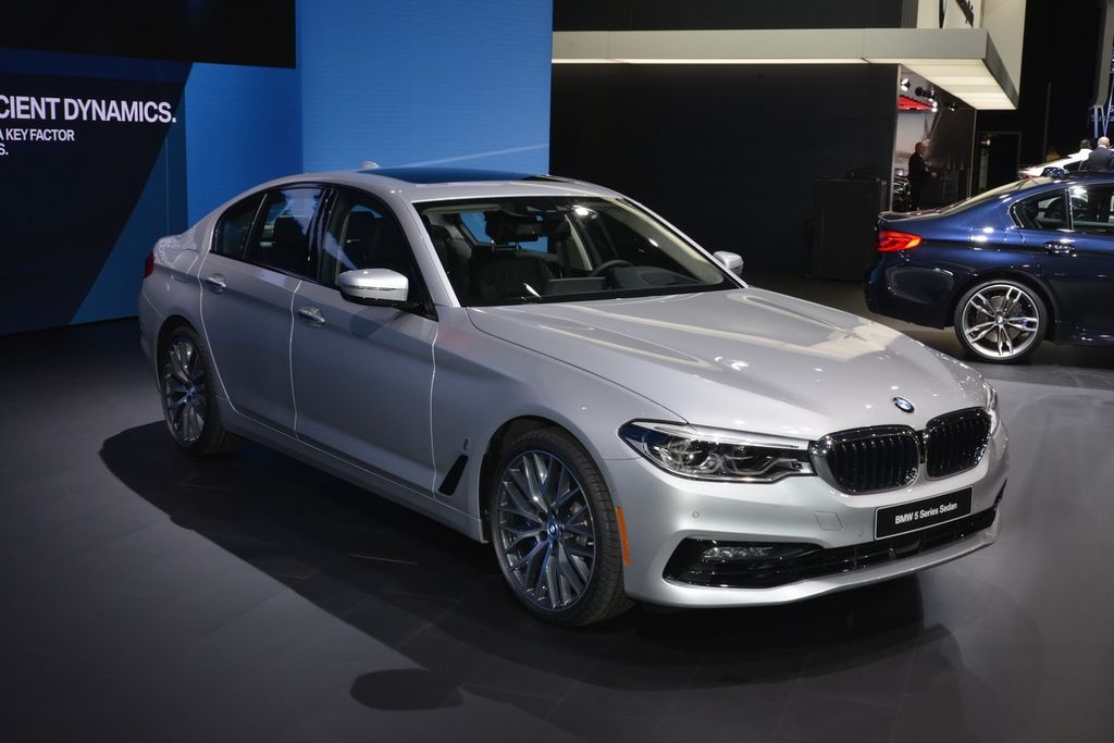 BMW chốt giá 530e và M550i xDrive 2018 tại Mỹ, khởi điểm từ 1,2 tỷ đồng