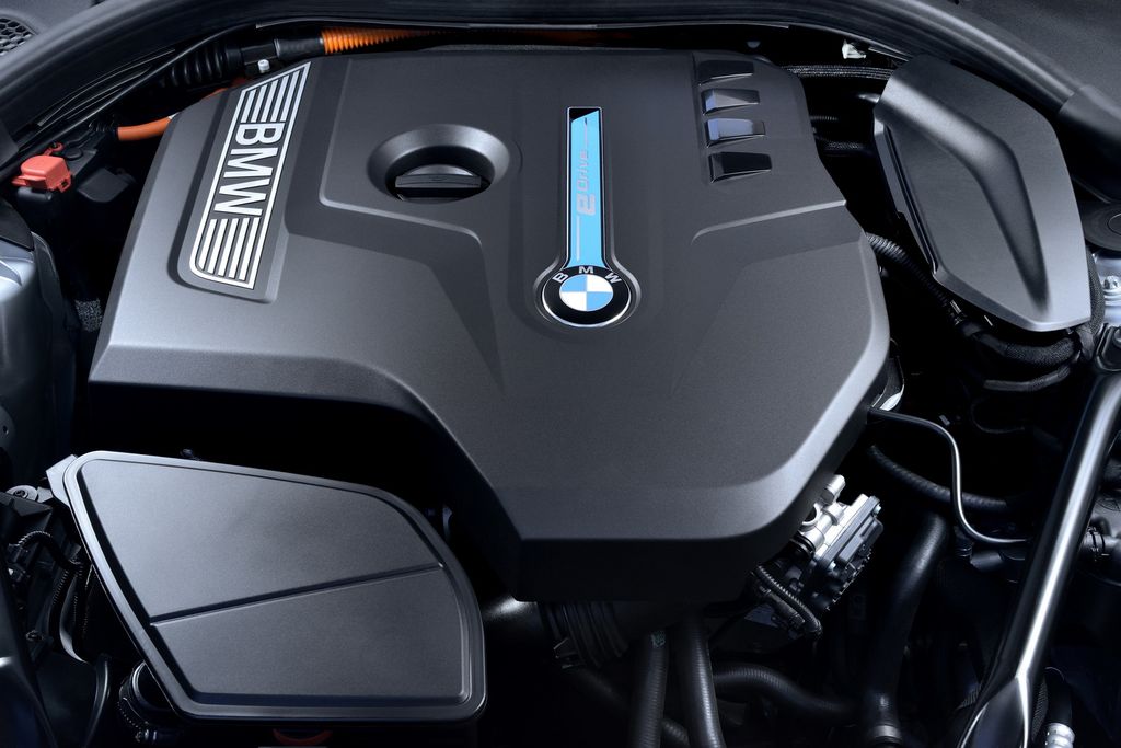 BMW chốt giá 530e và M550i xDrive 2018 tại Mỹ, khởi điểm từ 1,2 tỷ đồng