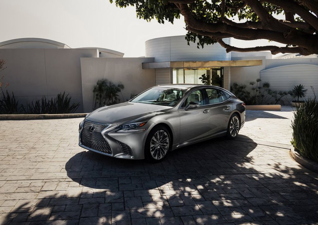 Chi tiết Lexus LS 2018 thế hệ thứ năm hoàn toàn mới vừa ra mắt tại Detroit
