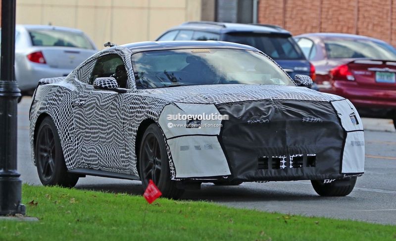 Ford Mustang hybrid có thể có sức mạnh ngang với 