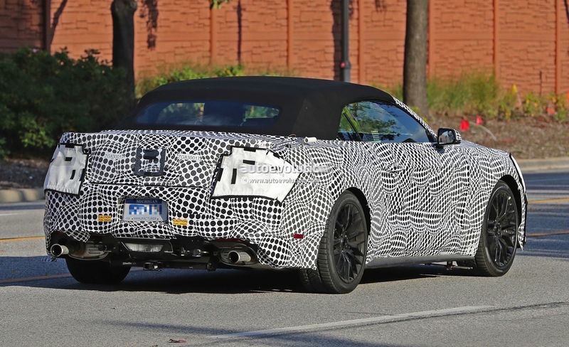 Ford Mustang hybrid có thể có sức mạnh ngang với 