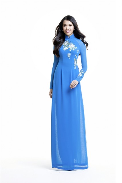 Hoa hậu Phạm Hương cùng dàn người đẹp khoe sắc với áo dài