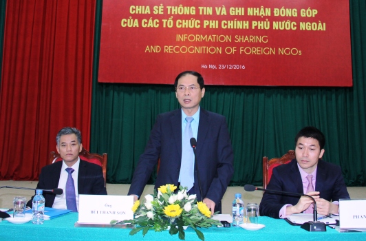 Kiện toàn Ủy ban Công tác về các tổ chức phi chính phủ nước ngoài