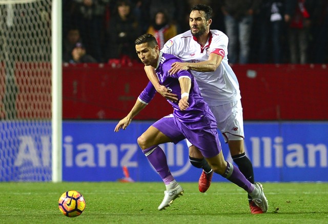 Thua Sevilla 2 - 1, Real Madrid nếm thất bại đầu tiên của mùa giải