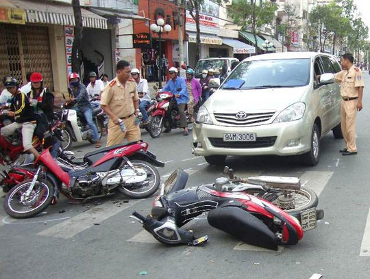 Tai nạn giao thông luôn gia tăng vào dịp lễ Tết