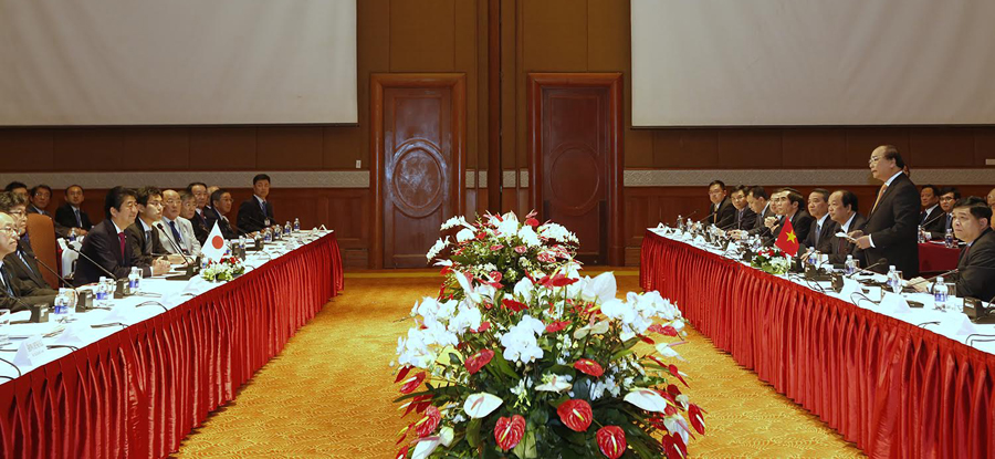 Thủ tướng Nguyễn Xuân Phúc đồng chủ trì tọa đàm 