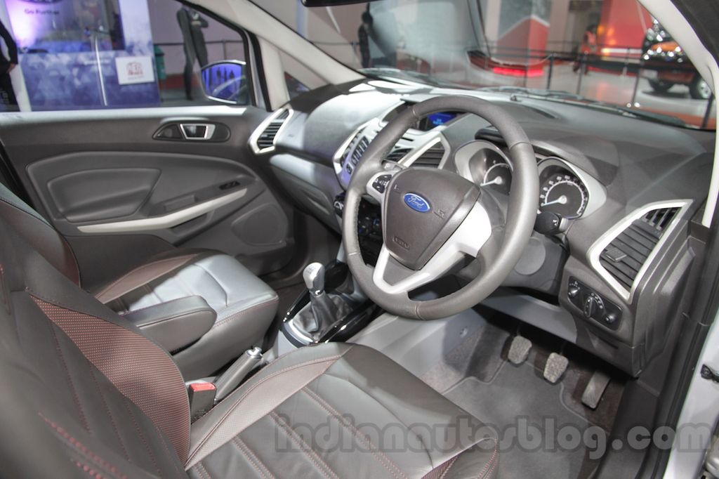 Ford EcoSport 2017 màn hình cảm ứng có giá từ 328 triệu VNĐ tại Ấn Độ