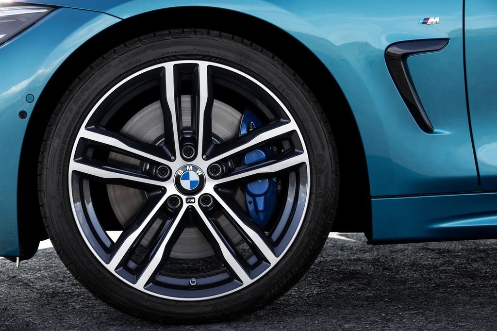 BMW vén màn 4-Series Coupe, Gran Coupe và Convertible 2018