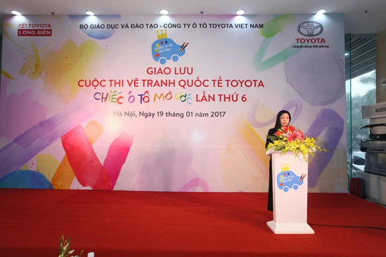 Toyota Việt Nam cùng các đại lý tổ chức giao lưu hưởng ứng cuộc thi vẽ tranh quốc tế Toyota – chủ đề “Chiếc ô tô mơ ước” lần thứ 6