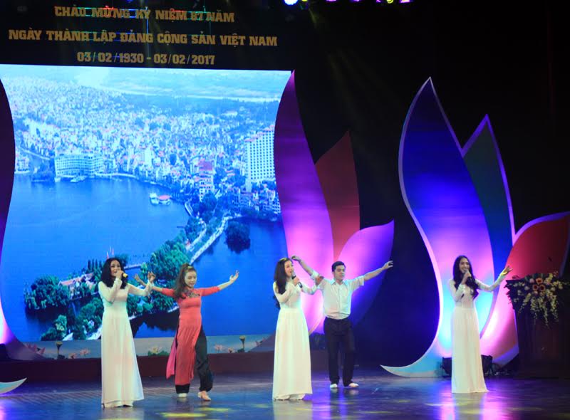 Thanh niên Hà Nội tiền phong, gương mẫu góp sức xây dựng Thủ đô và đất nước