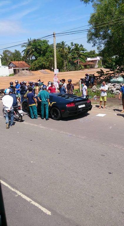 Lamborghini Murcielago SV độc nhất tại Việt Nam gây tai nạn chết người