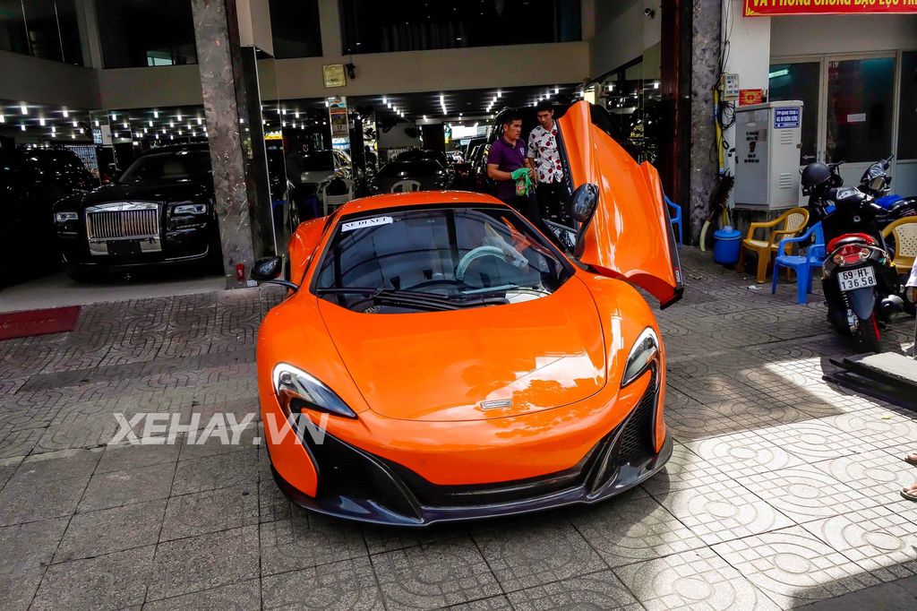 Thêm một chiếc McLaren 650S Spider màu Tarocco Orange có chủ