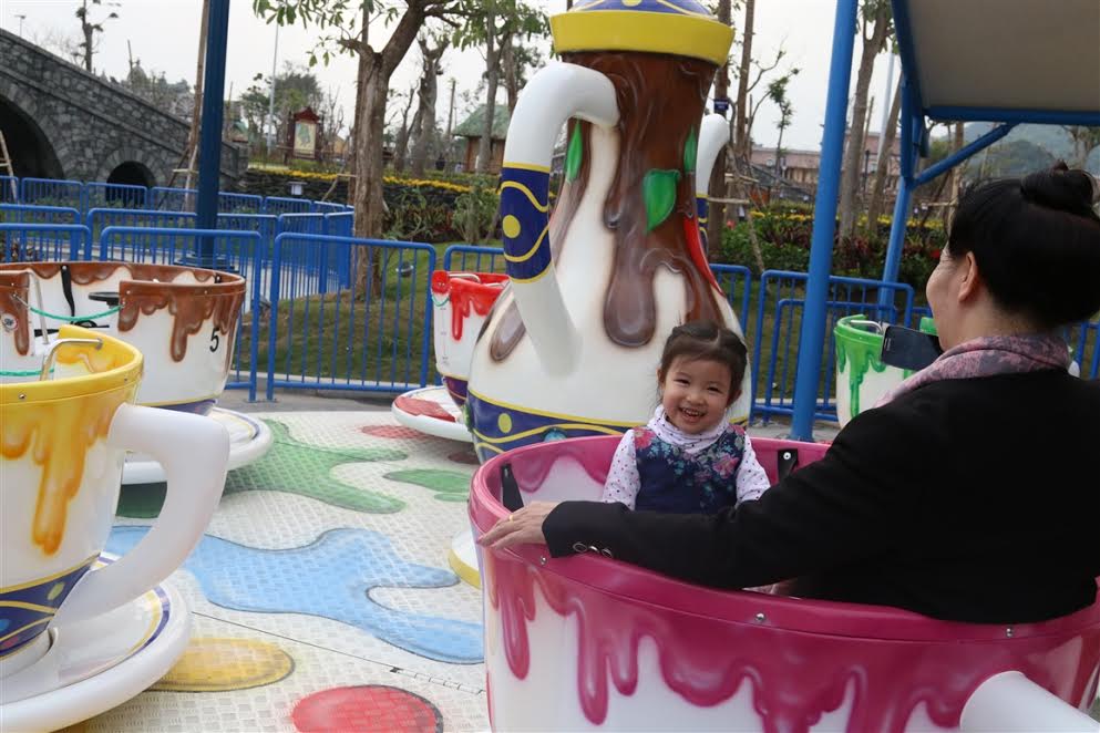 Bay giữa trời và rơi cực đã tại Dragon Park