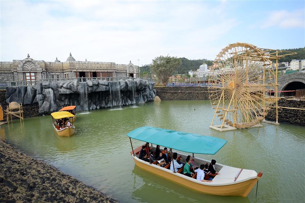Bay giữa trời và rơi cực đã tại Dragon Park